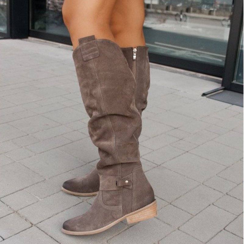 Chloé - Luxurious Suede Boots