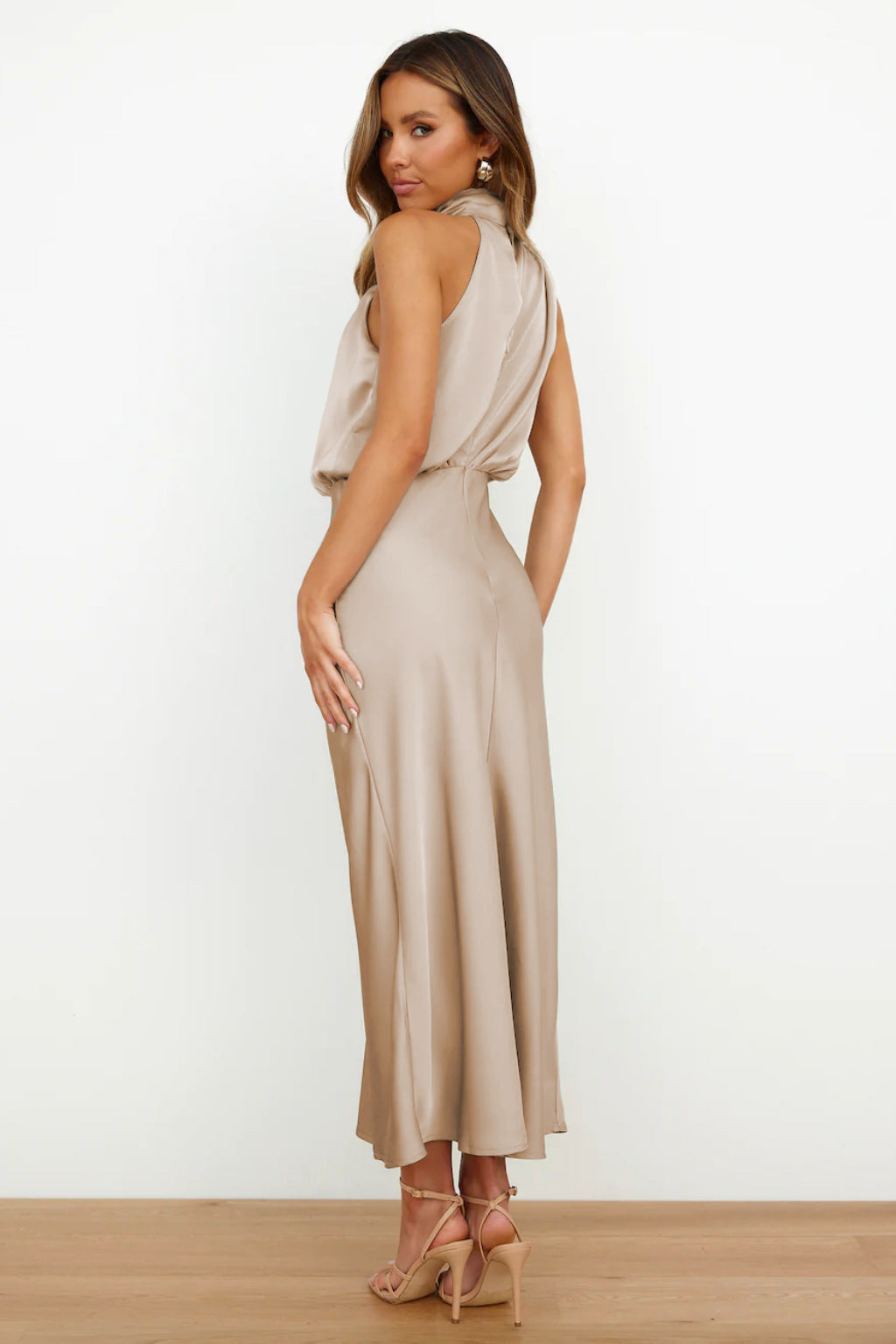 Valeria™ | Long Satin Dress with American Neckline