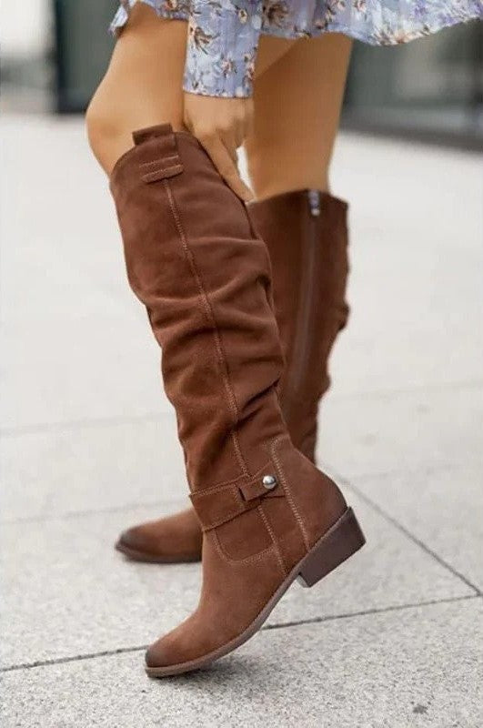 Chloé - Luxurious Suede Boots